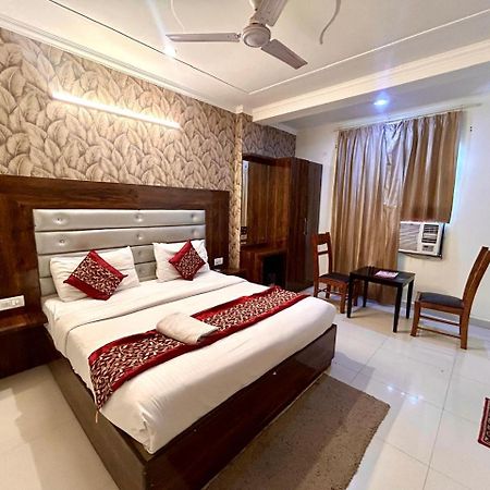 Hotel Ark Avalon- Delhi International Airport Yeni Delhi Dış mekan fotoğraf