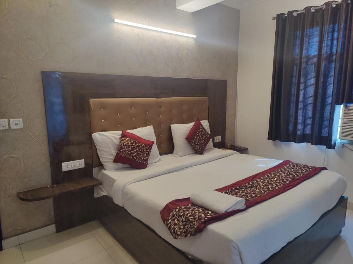 Hotel Ark Avalon- Delhi International Airport Yeni Delhi Dış mekan fotoğraf