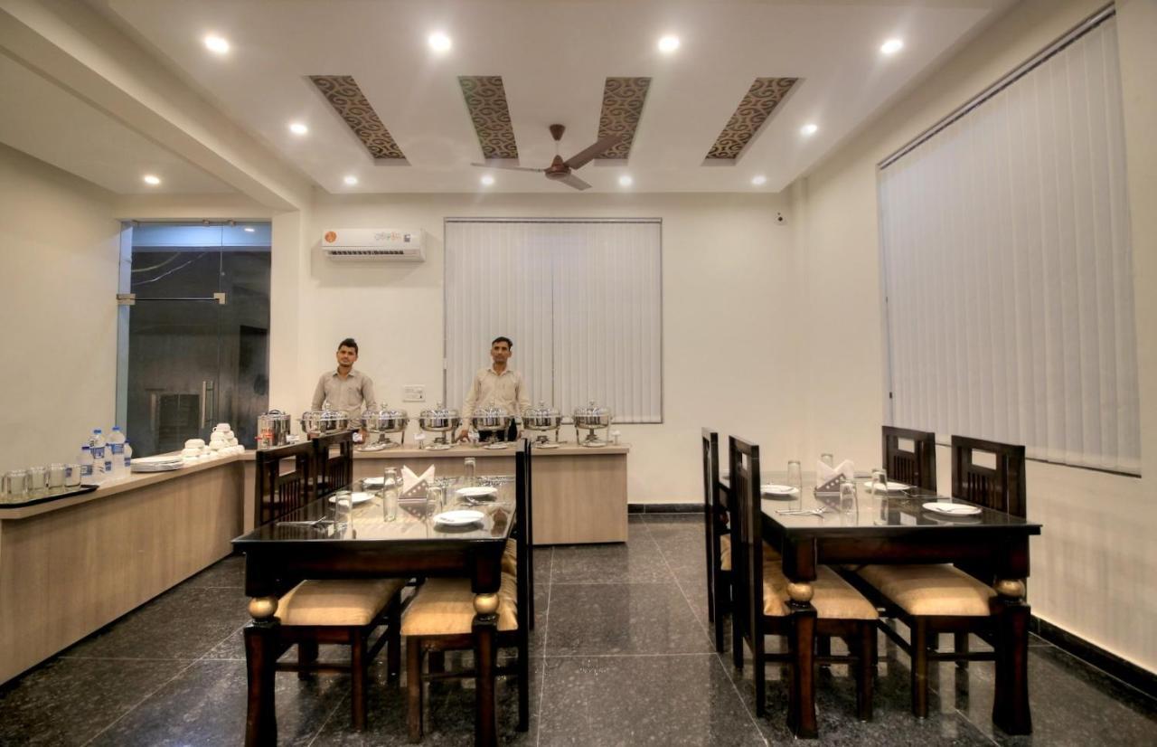 Hotel Ark Avalon- Delhi International Airport Yeni Delhi Dış mekan fotoğraf