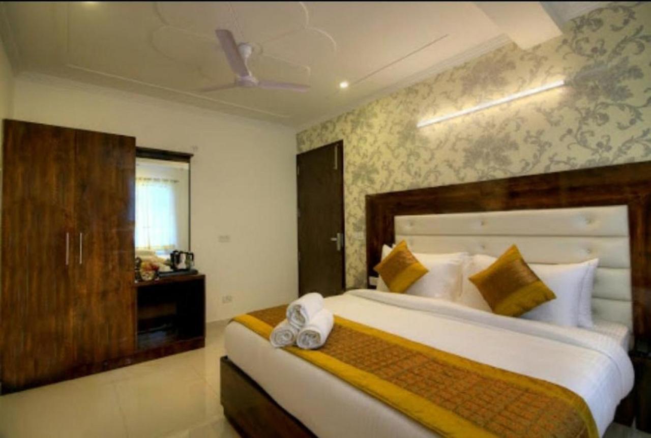 Hotel Ark Avalon- Delhi International Airport Yeni Delhi Dış mekan fotoğraf