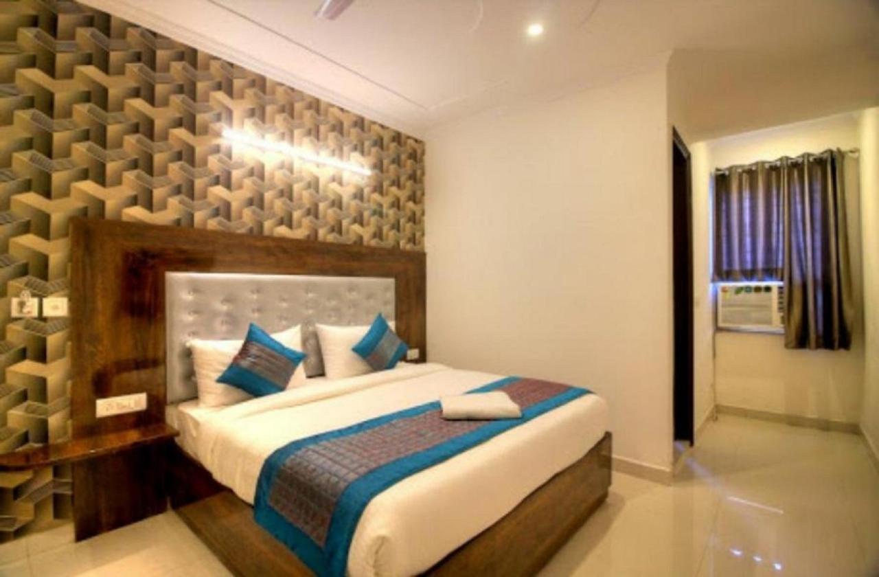 Hotel Ark Avalon- Delhi International Airport Yeni Delhi Dış mekan fotoğraf